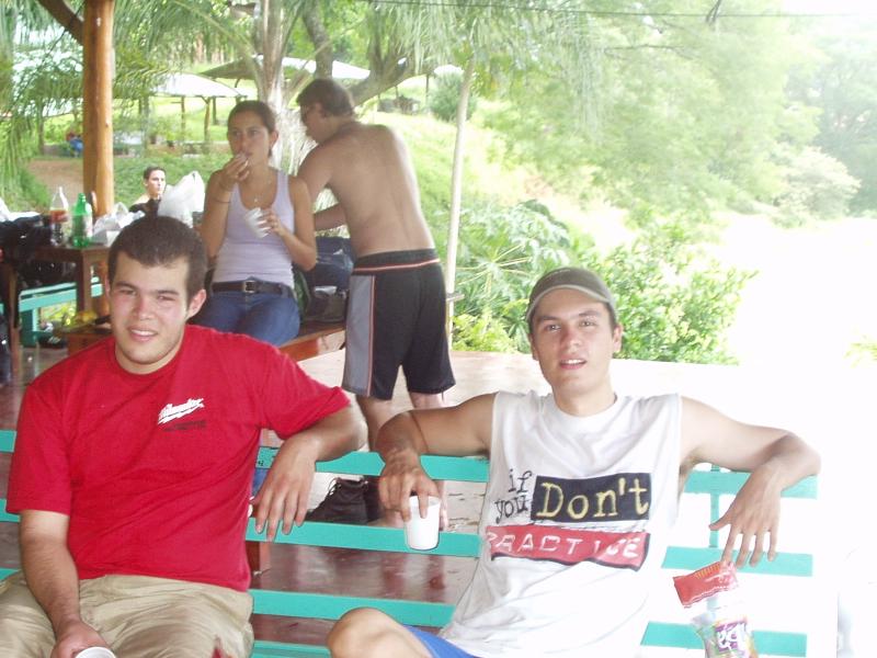 Carlos y Eugenio, pensando que la S tiene futuro