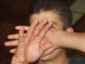 Erick oculta la verdad detrs del rostro...