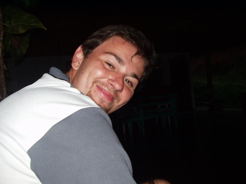 John. Feliz.