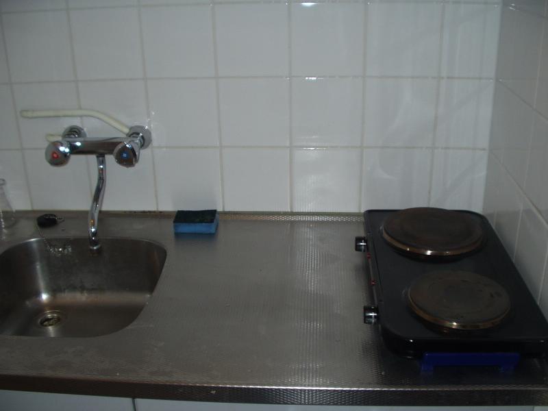 Fregadero y plantilla elctrica.