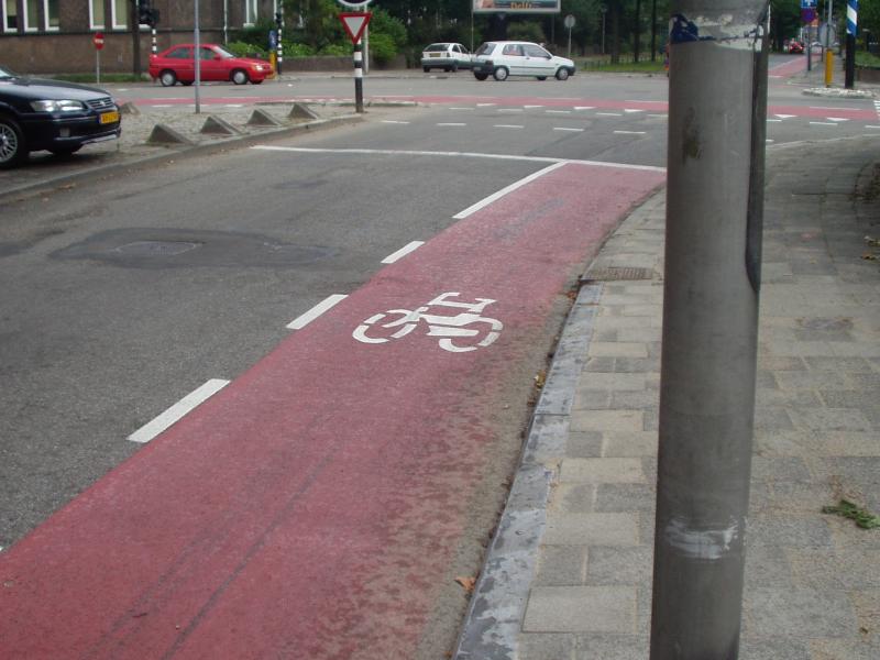 Carril para bicis, por ah circula uno