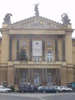 Praga Opera House. Mozart on chart.