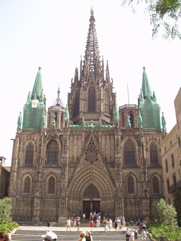 Full frontal view of the cathedral.