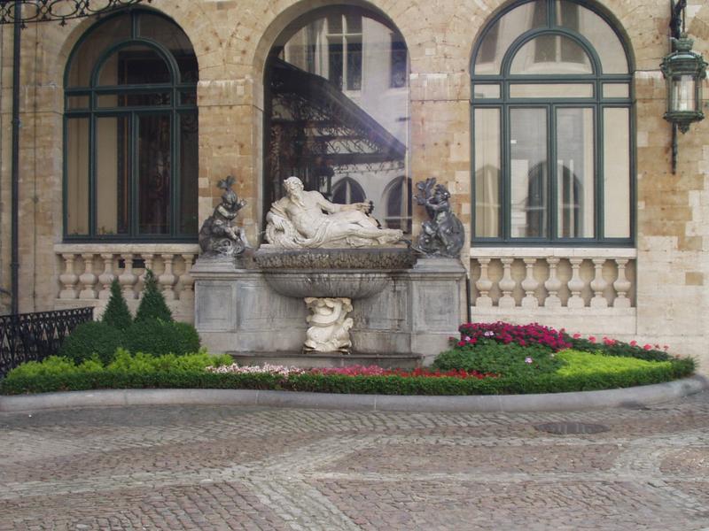 Jardn interior del ayuntamiento