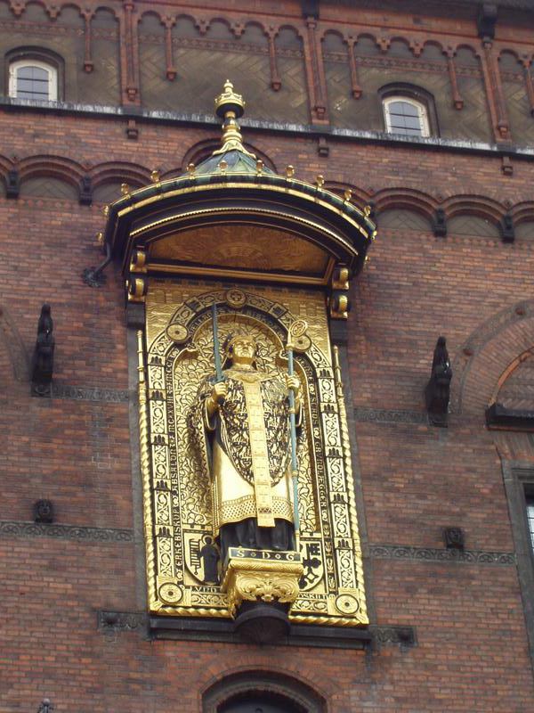 Detalle de la estatua