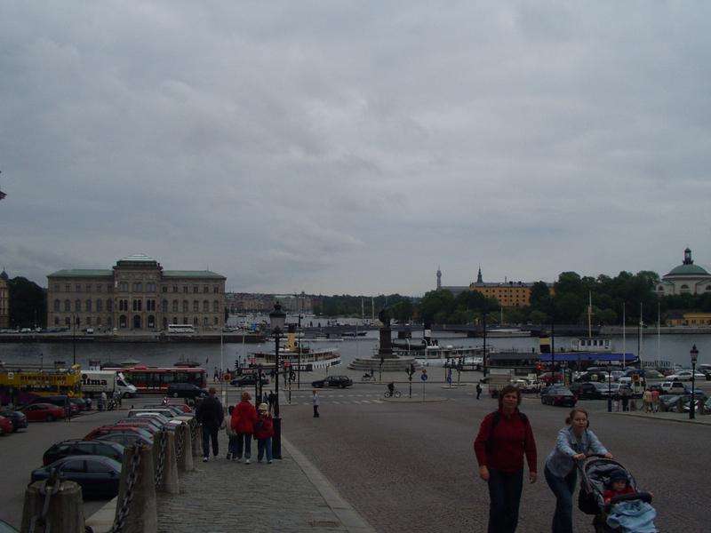 Vista del mar y el Museo Nacional al fondo