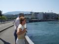 Admirando el lago.