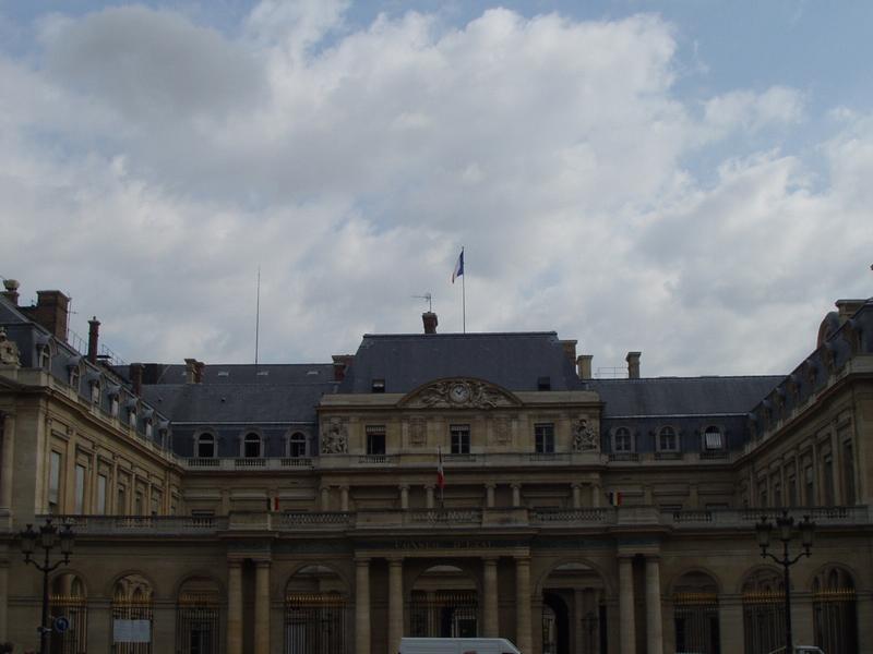 Conseil d'Etat, just in front