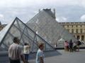 Las controversiales pirmides del Louvre