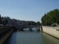 Bridge towards the Ile de la Cit.