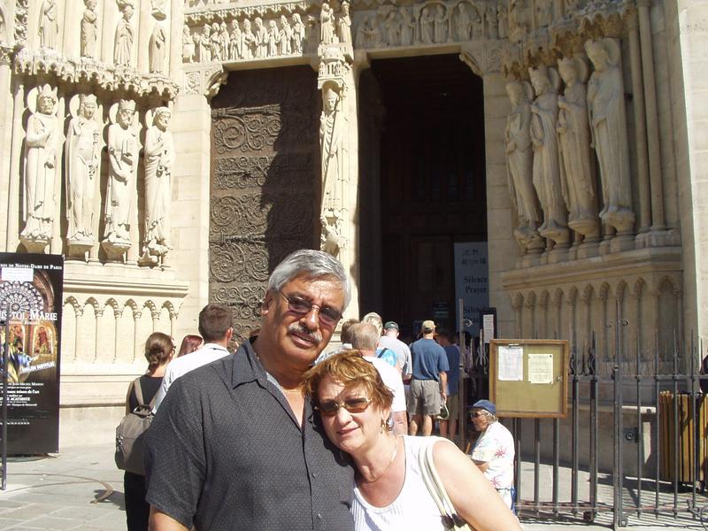 Foto oficial en la entrada.