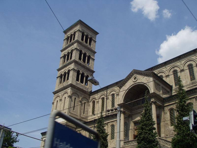 Universidad de Zurich.