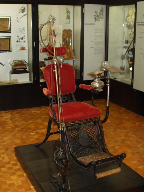 Dentist chair, XIX century.