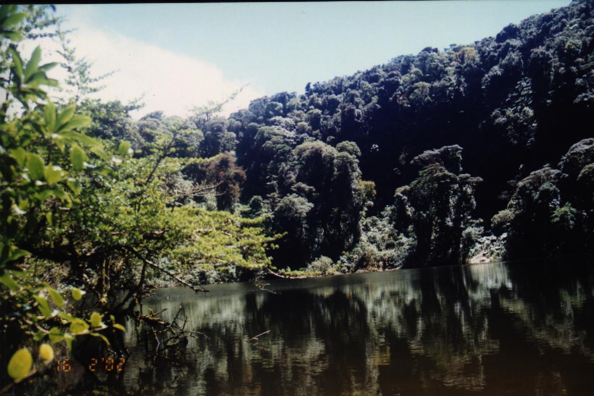 Laguna del crater del Barva, toma 1
