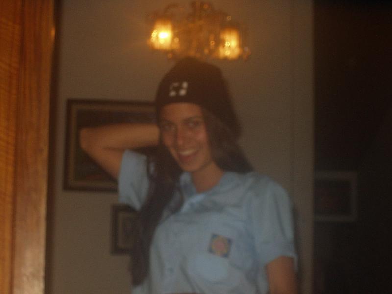 Ethel y su gorro para Chirri.